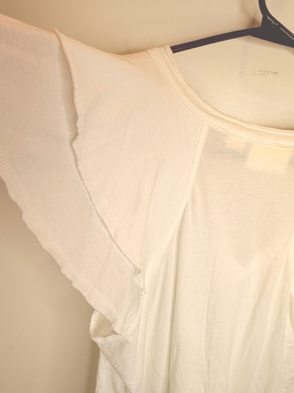 Maeve by Anthropologie White Flutter Sleeve V-Neck Top medium ruffles - Picture 3 of 4